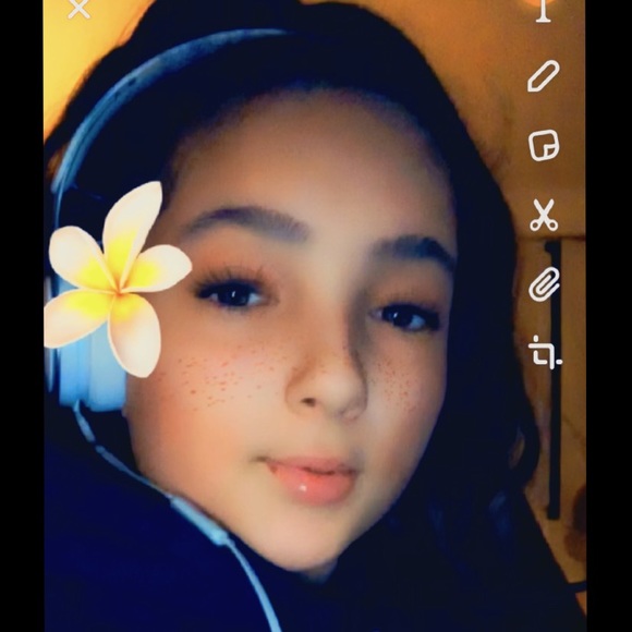 Meet your Posher, Bianca - Picture 1 of 1